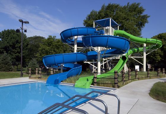 Themenpark Fahrten Wasserspiele Outdoor Spiele Glasfaser Schwimmbad Rutschen für Kinder