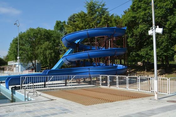 OEM Outdoor-Wasserpark Spielzeug Schwimmbad-Rutsche Glasfaser für Kind