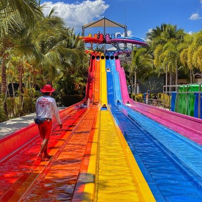 Ein guter Preis. Commercial Water Park Slide with 6-10mm Thickness Fiberglass for 5-10 Passengers and 100-500kg Capacity Online