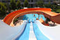 Der Regenbogen, der gebogenes Swimmingpool-Wasserrutsche kombiniertes CER RoHS läuft, genehmigte