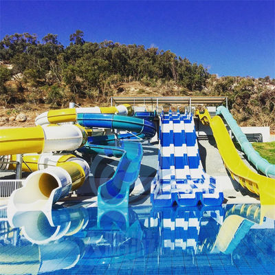 FRP-Erholungsort-Wasserrutsche-kombinierte Kindererwachsen-genehmigten große Pool-Wasserrutsche RoHS