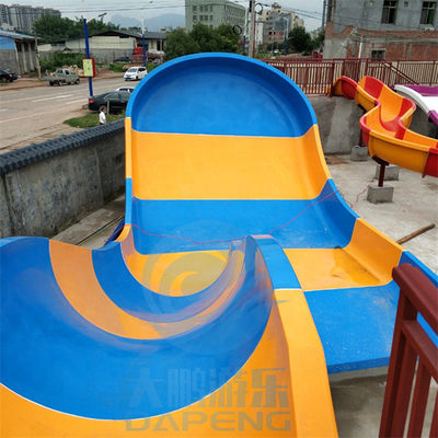 Kleines Bumerang-Wasserrutsche-Kinderfiberglas-Swimmingpool-Dia