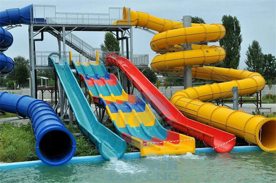 Craiova-Swimmingpool-Wasserrutsche stellen Fiberglas-enorme Wasser-Park-Dias ein