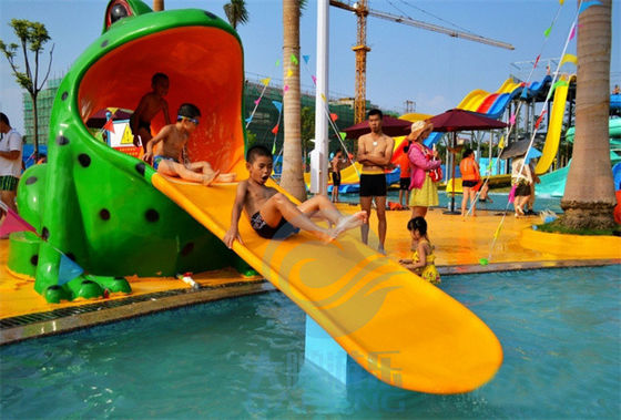 Fiberglas-Wasser-Park-Spritzen-Auflagen-Frosch-kleines Swimmingpool-Dia für Kinder