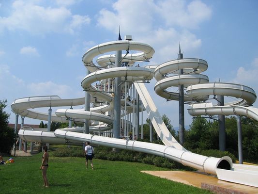 Schwimmbad Outdoor-Spielzeuge Wasserspiele für Erwachsene Rutsche Tube Park Spielplatz Spiele für Kinder