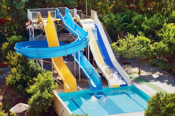 OEM-Wassergeräte Spielen Amusement Aquapark Fahrten Pool Rutsche zum Verkauf