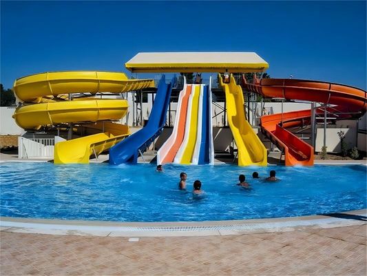Anti-Korrosions-Glasfaser-Rutschen Außenwasserspiele Wasserpark Kinderspielgeräte