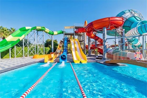 12mm Glasfaser Wasserrutsche für Kinder Außenmarkt Wasserpark Schwimmbad Fahrten
