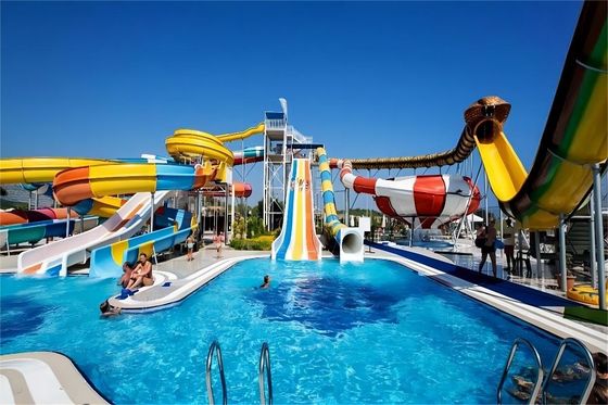 Qualität OEM Kinder Außenvergnügen Schwimmbad Fahrt Glasfaser Wasserrutsche Fabrik