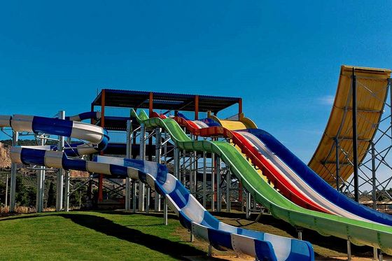 Wasser-Themenpark Spielplatz Design Kleines Pool Spiele Glasfaser Rutsche