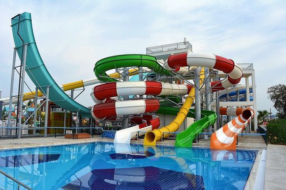 Qualität ODM Vergnügen Aquapark Schwimmbad Kind Reiten Glasfaser Rutsche Fabrik