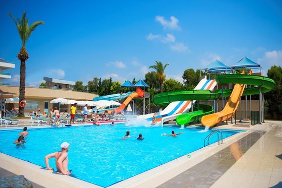 Kindervergnügungspark Schwimmen Kinder Spiele Ausrüstung Glasfaser Wasserrutschen