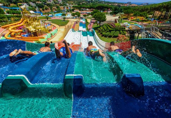 ODM Schwimmbad Spielplatz Vergnügungsspiele China Regenbogen Hochgeschwindigkeits-Wasserrutsche