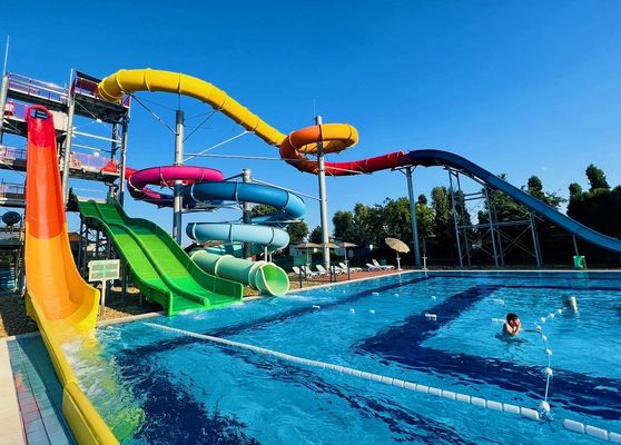 Ein guter Preis. Schwimmbad, Wasserrutsche aus Glasfaser Online