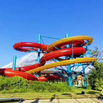 Ein guter Preis. Wasserparks für Erwachsene Ausrüstung für kleine Schwimmbäder Spiele Einfachspirale Wasserrutsche Online
