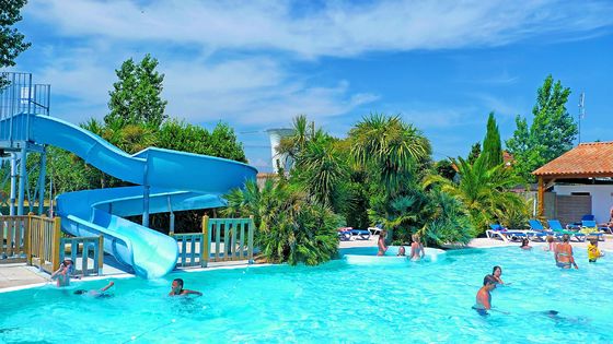 Handelsschwimmbad-Wasserspiel-Spiel Glasfaser-Rutsche 10-12 mm Dicke