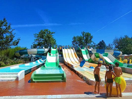 Kinder spielen Unterhaltung Wasserspiele Glasfaser Rutsche für Schwimmbad