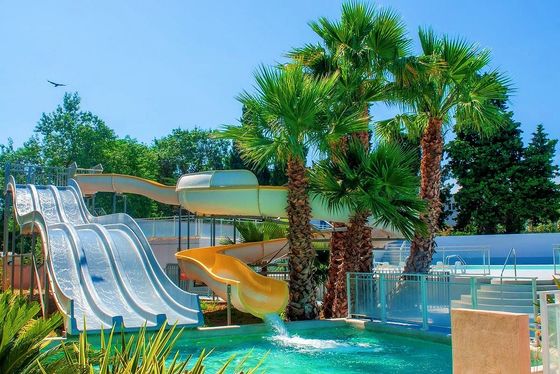 5m Höhe Außenwasserpark Schwimmbad Wasserthema Spirale Glasfaser Rutsche
