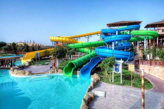 Wasserpark Spielplatz Schwimmbad Spiele Wasser Glasfaser Spiral Rutschen Set