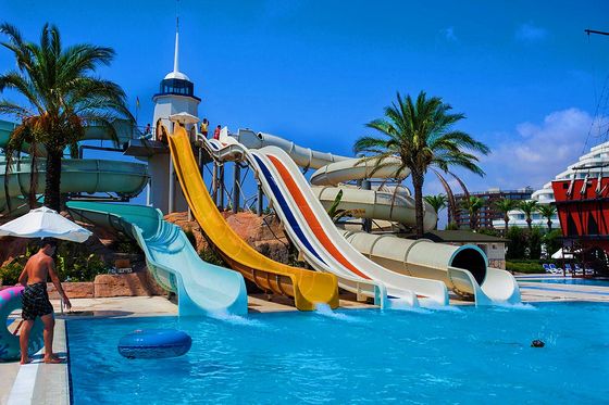 Kinder-Wasser-Spielpark Spielplatz Schwimmbad Spielplatz mit Wasserrutschen Set Design