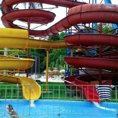 Ein guter Preis. Kinder Indoor Spielplatz Wasserspiel Vergnügungsmaschine Kinder Glasfaser Wasserrutsche Online