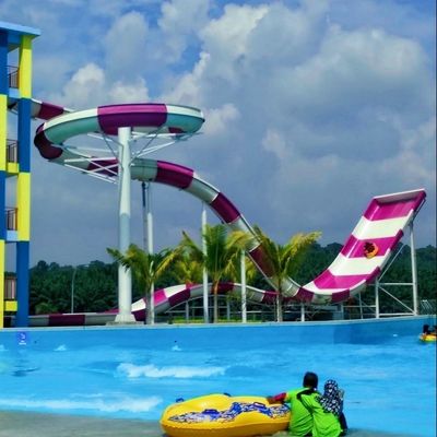 Outdoor-Schwimmbad für Kinder Wasserrutsche aus Glasfaser