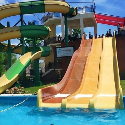 Außenwasser-Spielpark Ausrüstung Spielplatz Glasfaser-Wasserrutsche