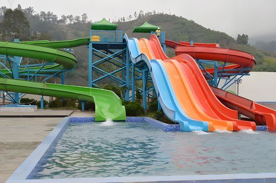Ein guter Preis. Outdoor-Fiberglas-Wasserrutsche Wasserspielgeräte Spielplatz Schwimmbadrutsche für Kinder Erwachsene, kundenspezifische Farbe Online
